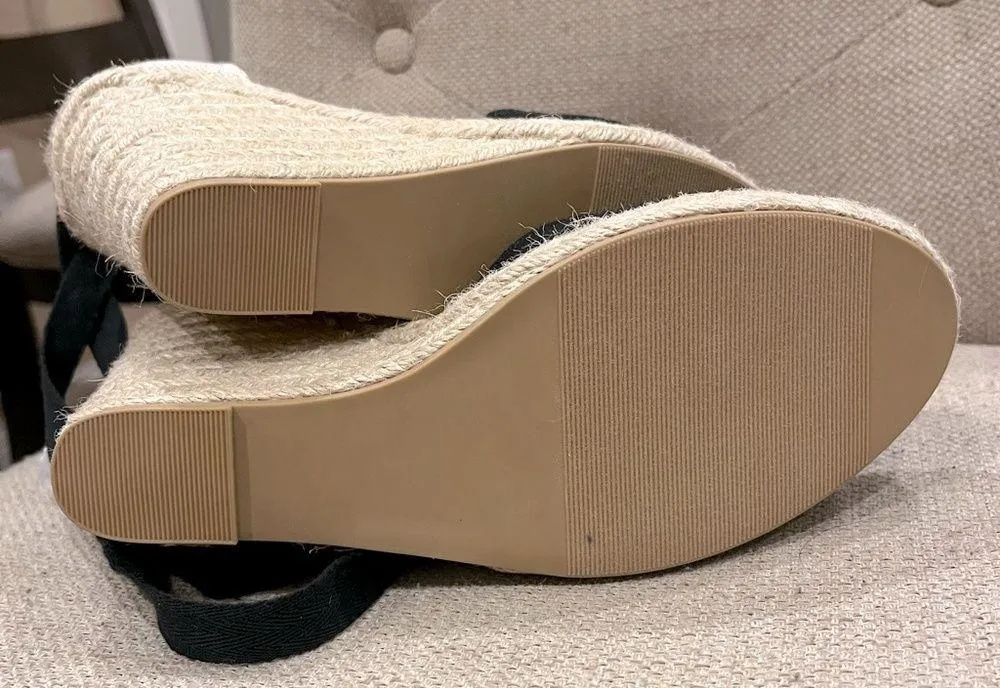 NWOT Ankle Wrap Wedges Black Size 8.5 - Image 7