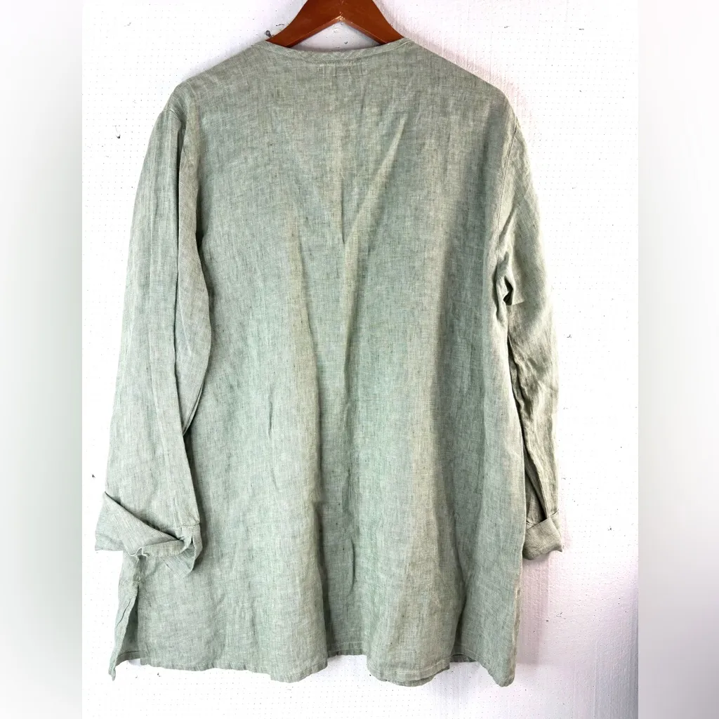 Flax L Linen Button Front Tunic Top Blouse in Sage - Image 2