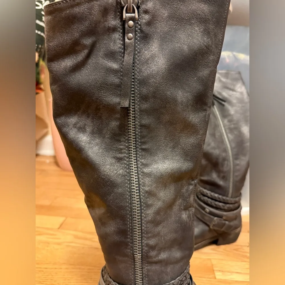 SO Dark Gray/Silvery Knee-High Faux Leather Distressed Boots w/ Ankle Straps - Image 6