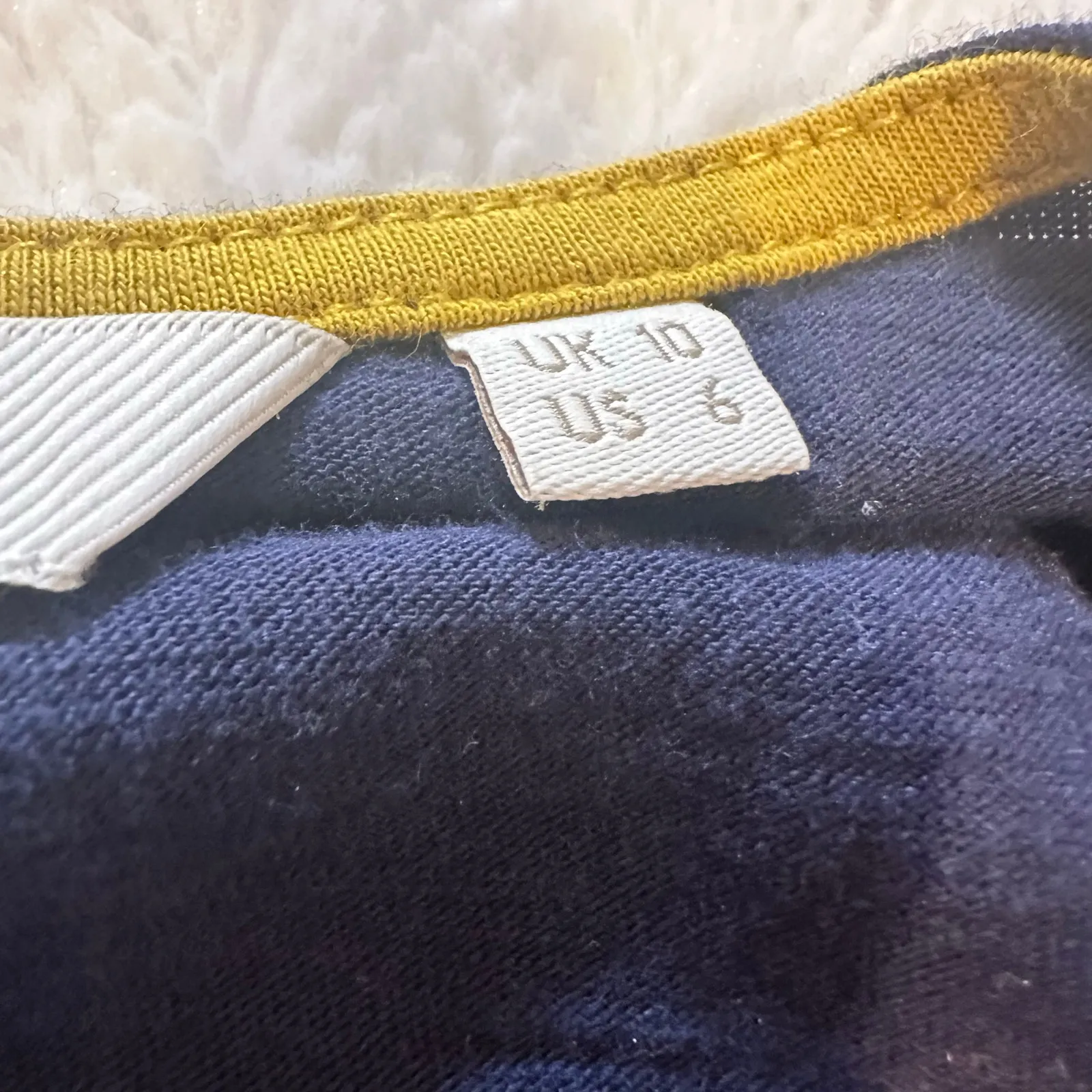 Boden Blue Polka Dot Wrap Blouse sz 6 Women's Boden Top Flutter Sleeve Tee - Image 4