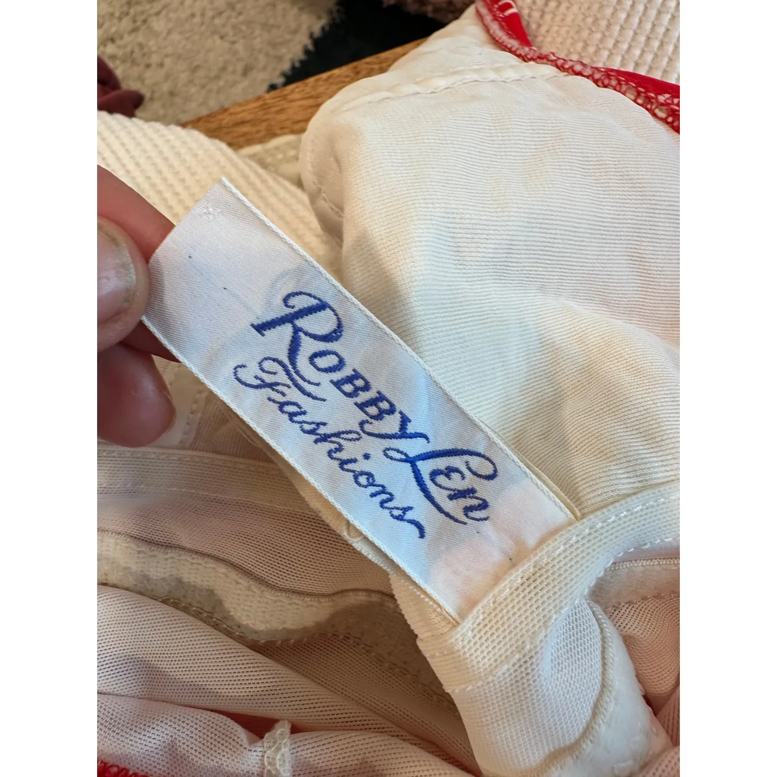 Vintage 60s Swimsuit Red White Size 6 Union Made USA - Image 2