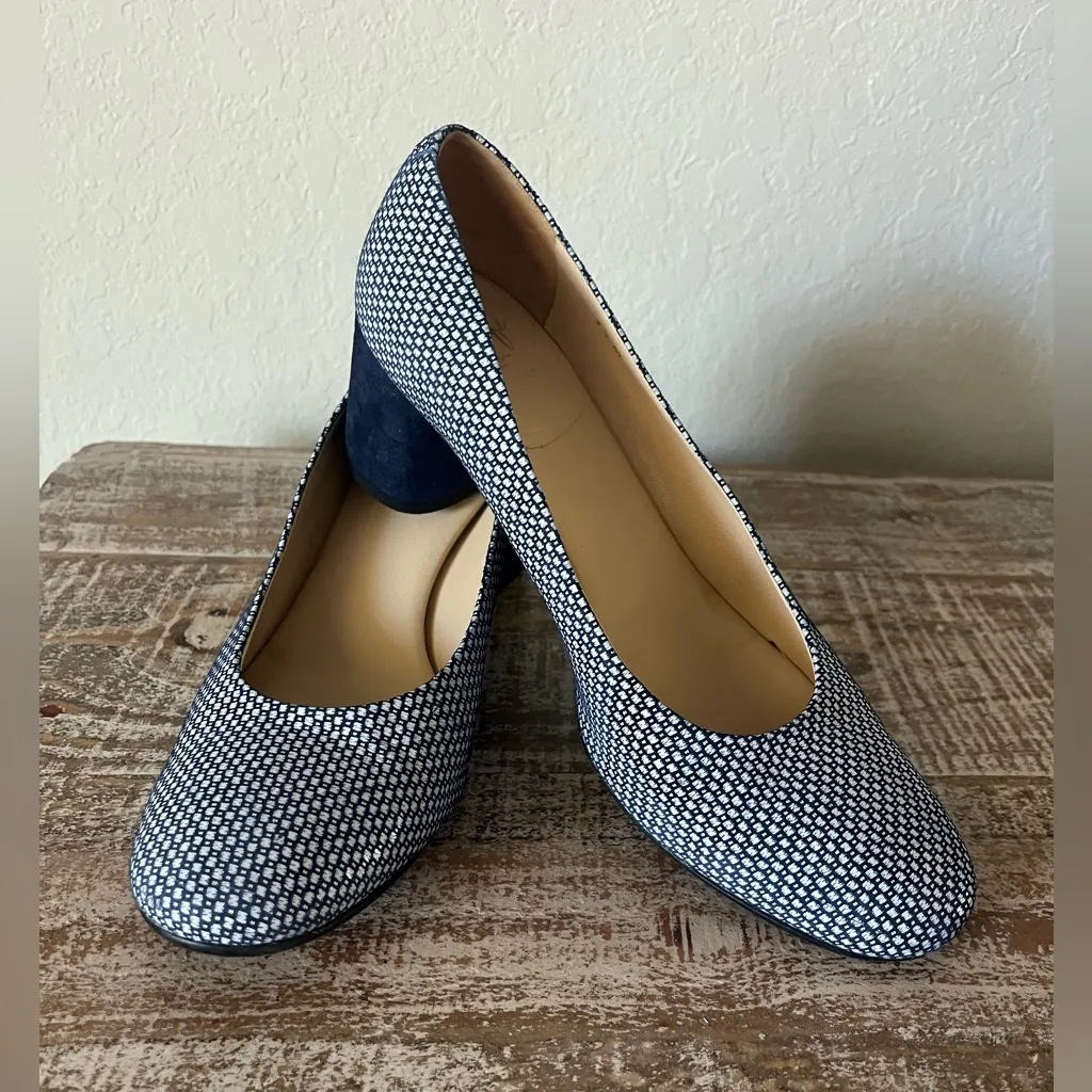 AMALFI Remole Blue and White Toffes/Notte Cashmere Heels Size 9.5 - Image 2