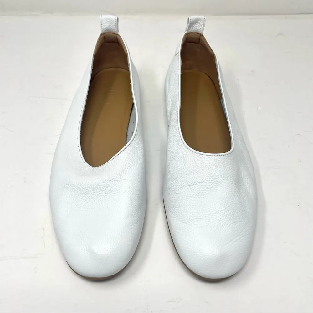 white leather slip on shoes, NIB, NWOT, size 9.5, made in Italy - Image 4