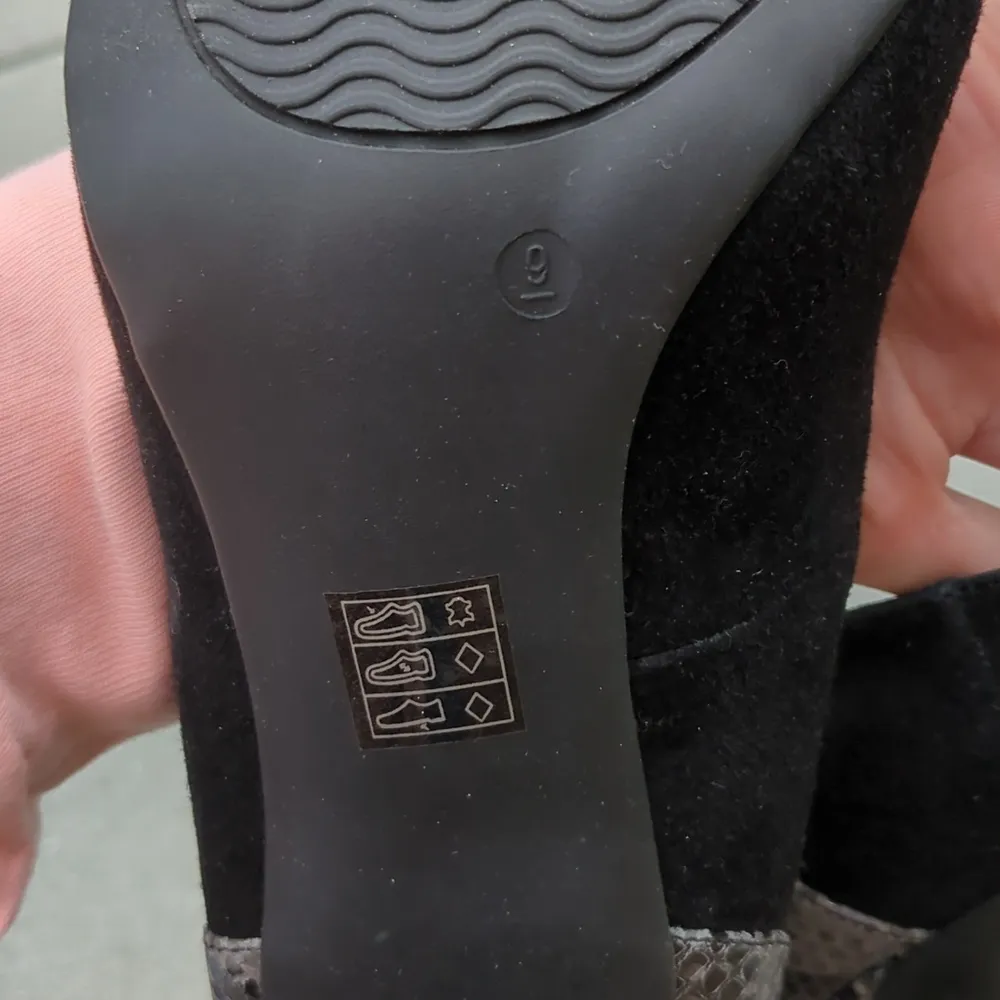 NWT Moda Spana Snakeskin Black Suede Lexi Heels - Image 12