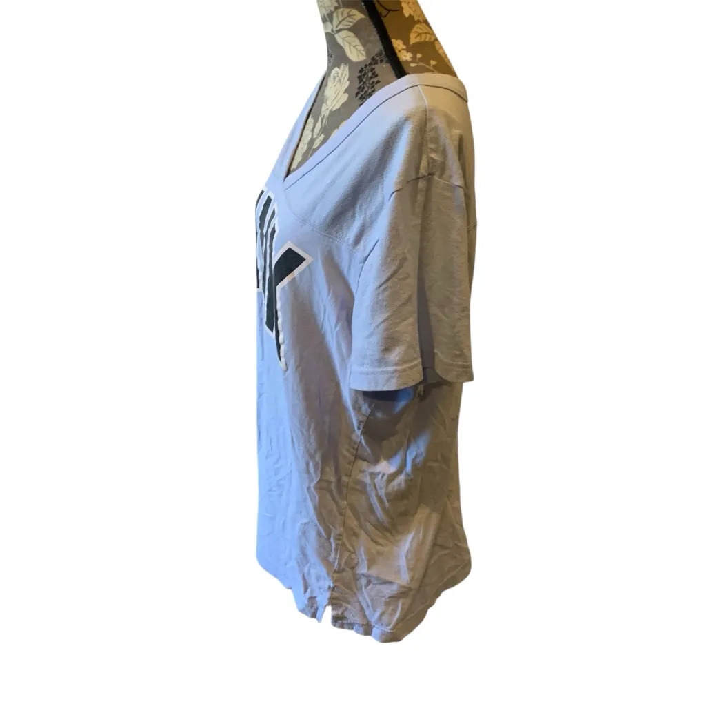 VS PINK Blue V neck T-shirt size large - Image 3