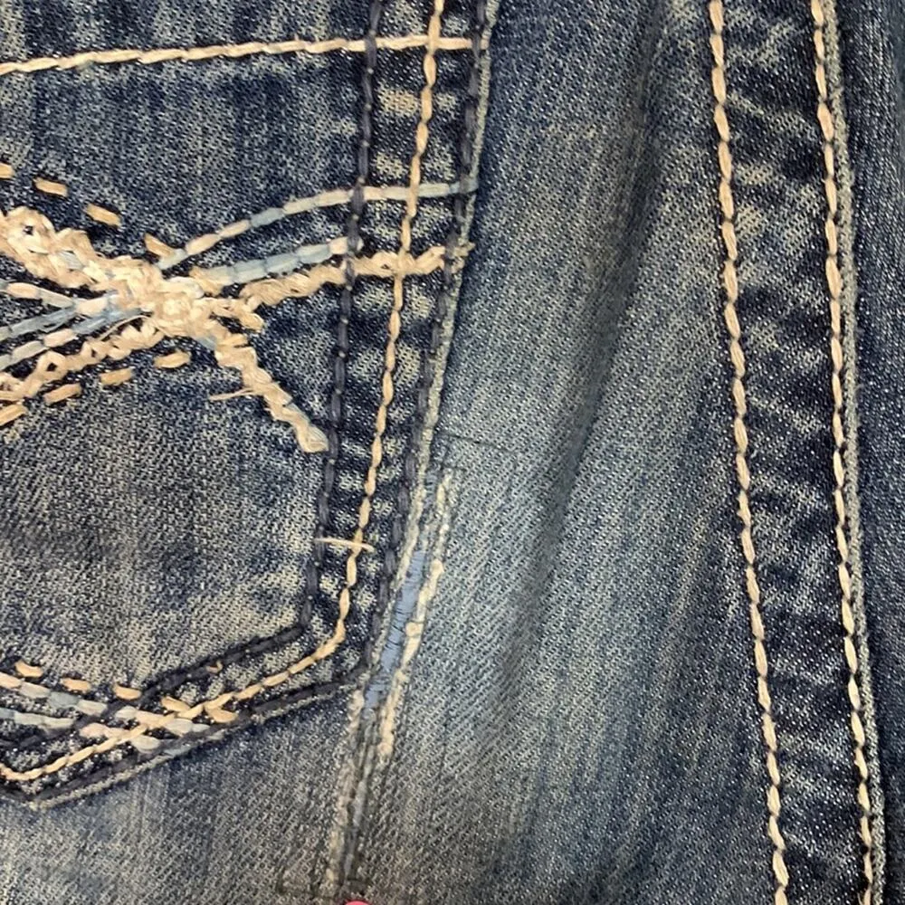 Silver Jeans Suki Capri Thick Stitched Jeans - Image 3