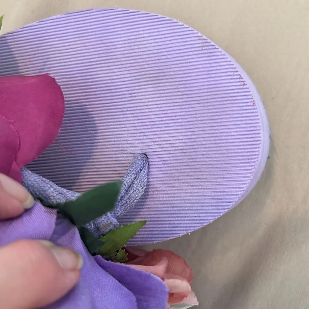 Make a statement with these adorable flower adorned wedge sz6 flip flops EUC Purple Size 6 - Image 12
