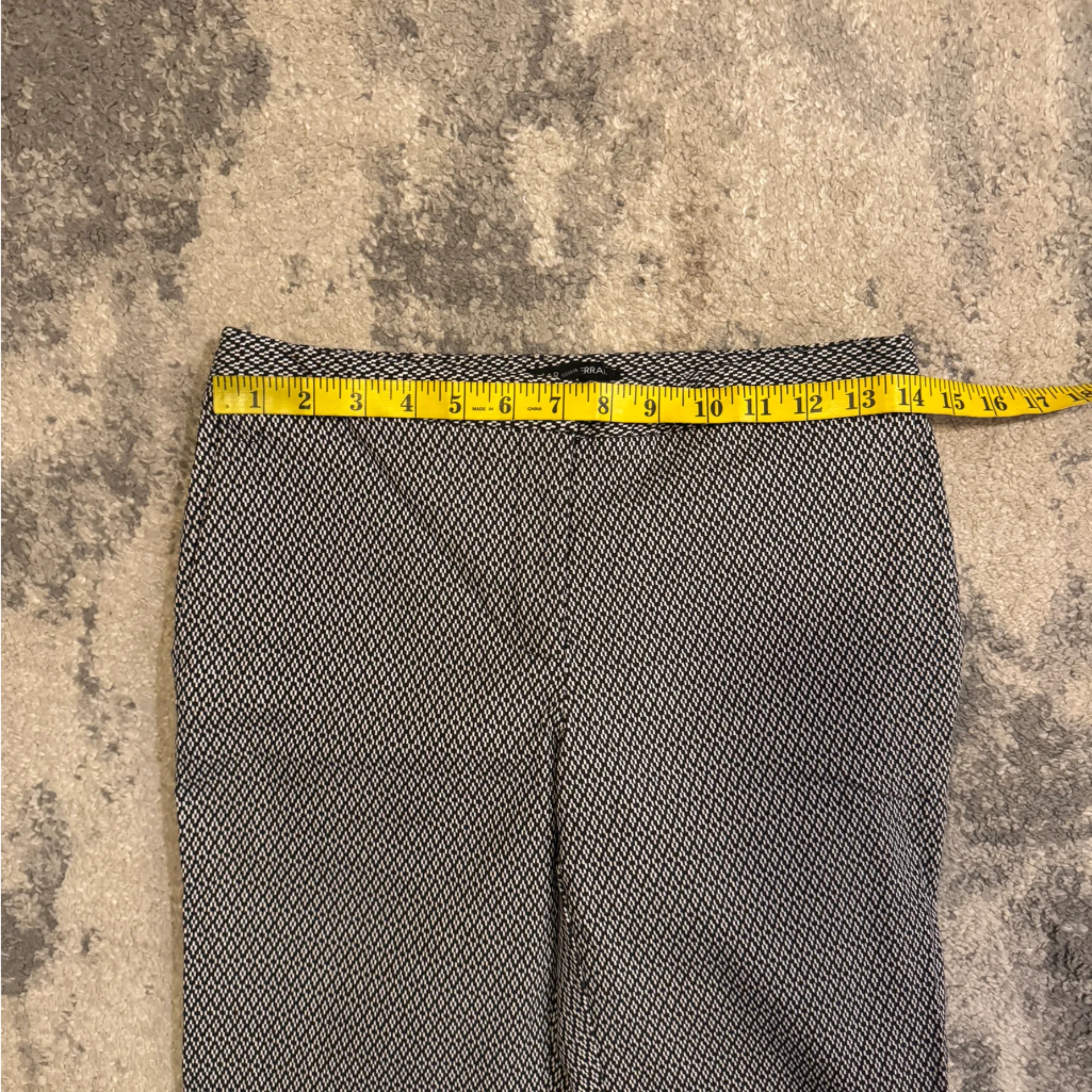 Mario Serrani Black and White Cropped Pants - Image 5