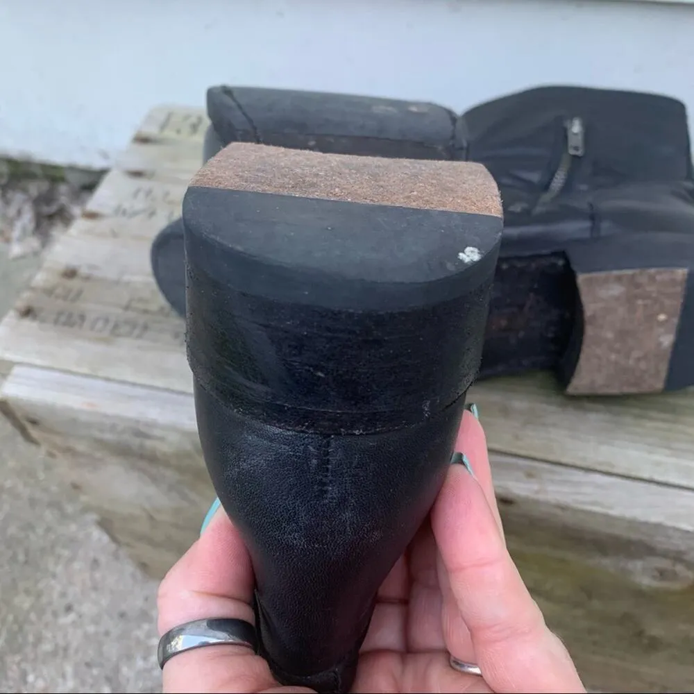 Frye Vicky Engineer Boots black buckle leather 11B Style 3478817 - Image 11