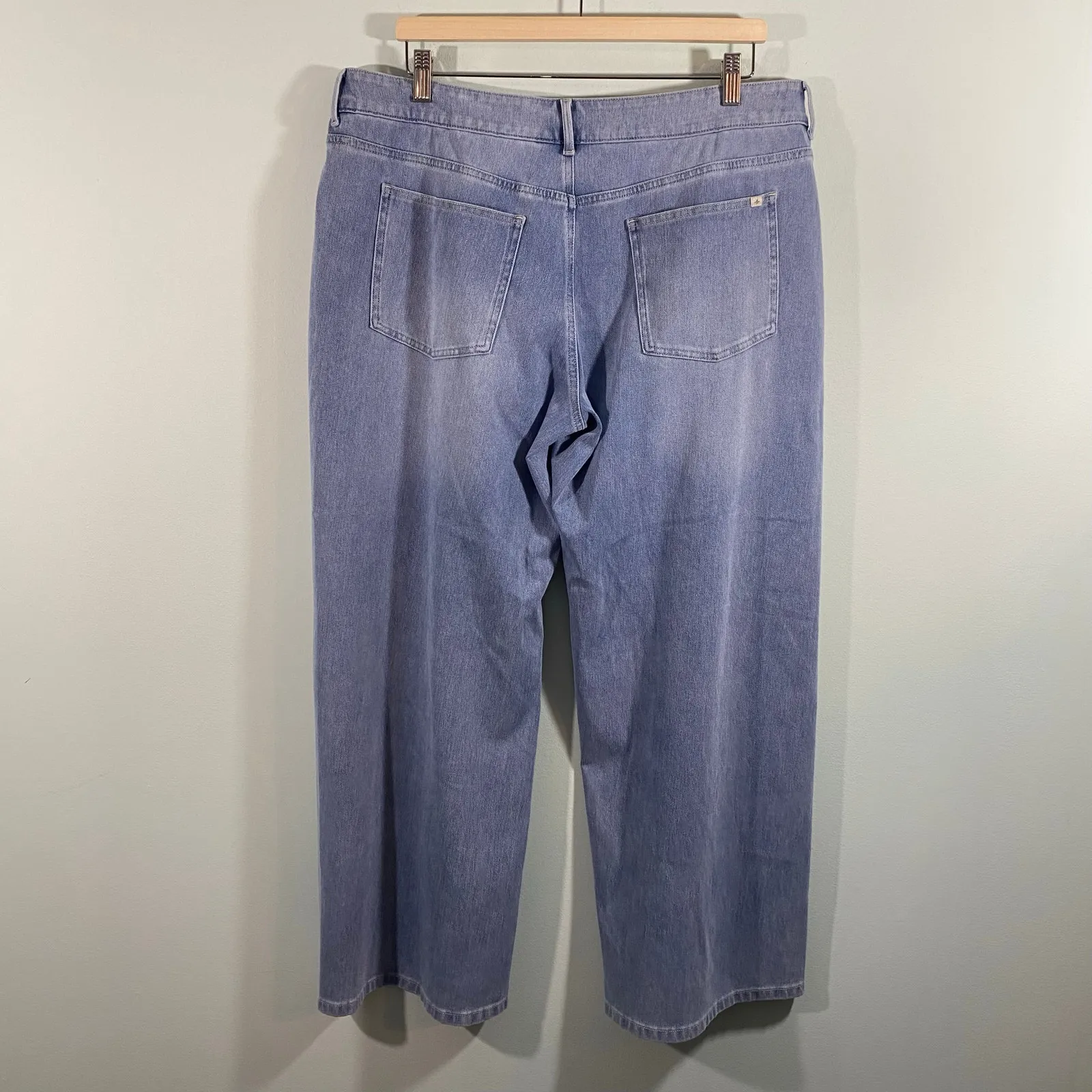 Halara Women Light Blue Criss Cross Waist Wide Leg Jeans Size XL NWT - Image 9