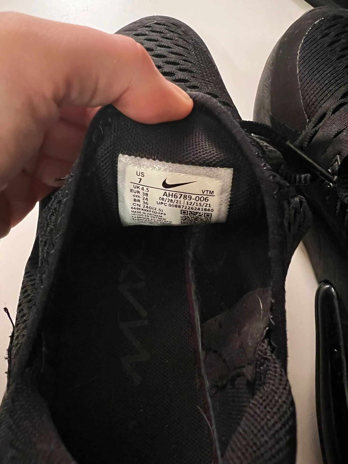 Nike Air Max 270 - Image 8