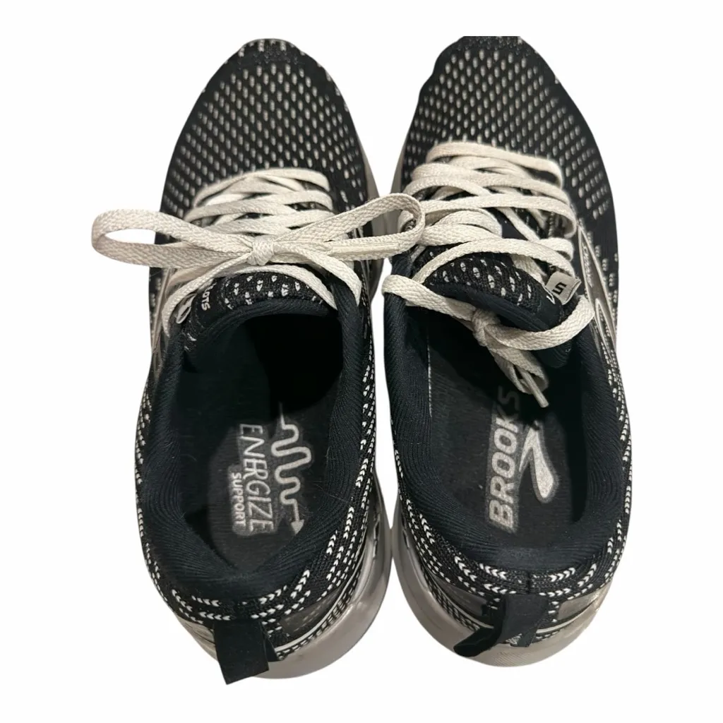 Brooks Men's Black and Cream Athletic Shoes - Image 8