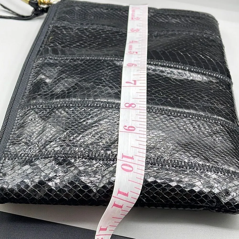 Vintage Four Seasons reptile skin cross body bag. Black - Image 6