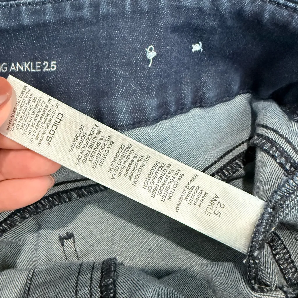 Chico’s Perfect Stretch Soft Jegging Ankle Jean Blue Size 14 Chico’s‎ Size 2.5 - Image 5