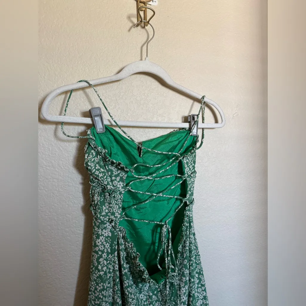 ASTR THE LABEL Amalea Floral Midi‎ Dress Size Small in green - Image 4