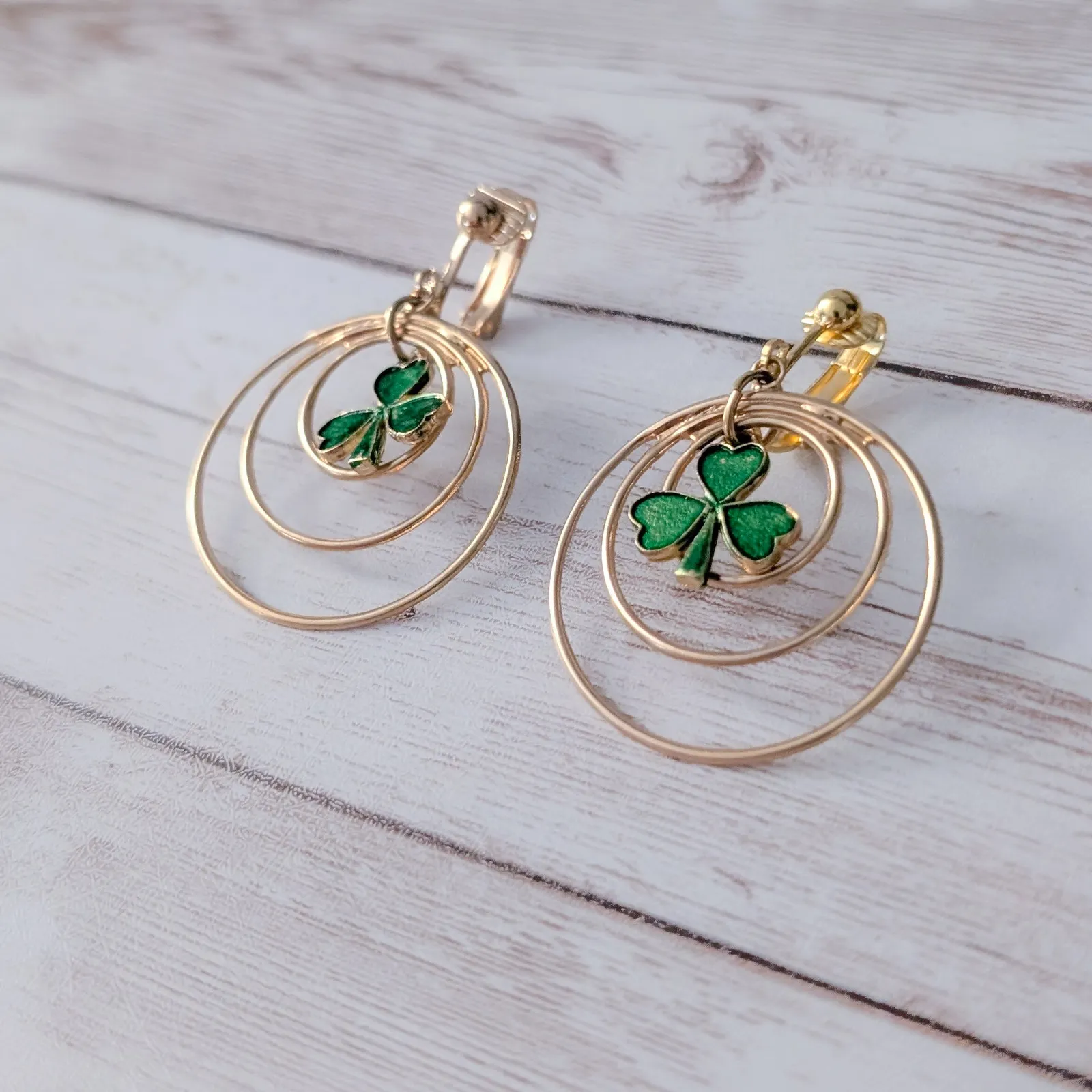 Vintage Clip On Earrings Large Gold Tone & Shamrock Dangle Irish Theme - Image 2