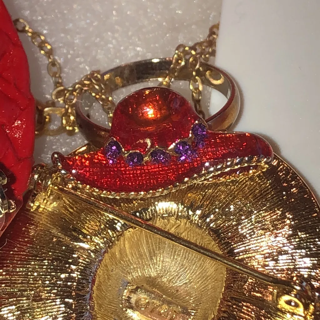 Red Hat Society Purple Gold Tone Jewelry and Decor Set - Image 10