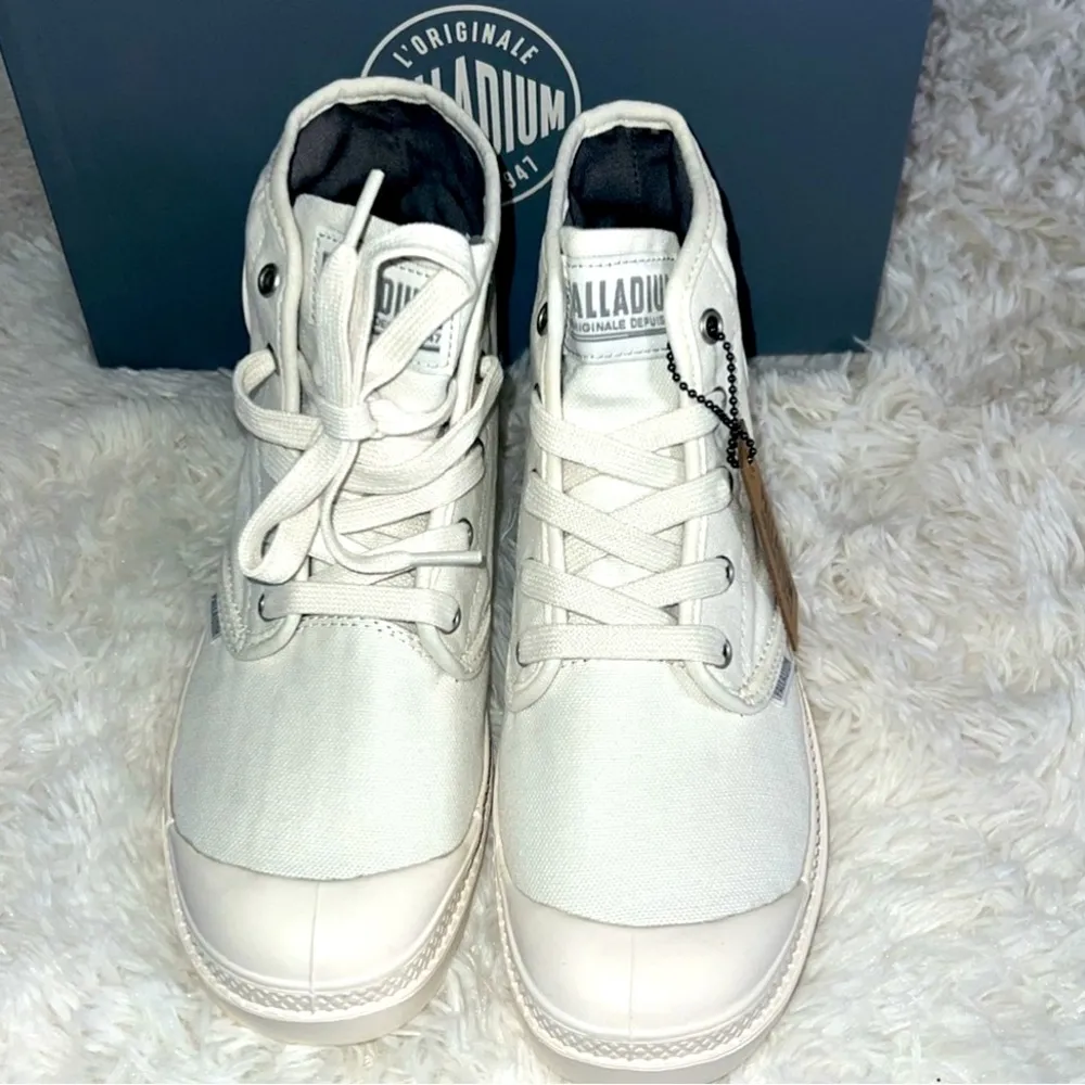 PAMPA HI Boot Color Star White Size 8 NIB - Image 10