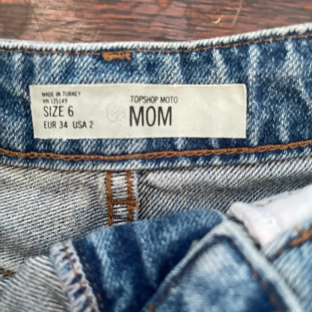 Topshop Blue and Red Jean Shorts with Rose Embroidery - Image 5