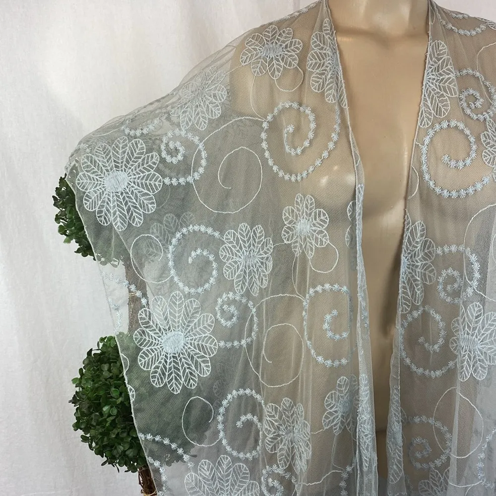 Crosstree Lane Gray Sheer Fringe Embroidered Floral Print Open Front Top OS Size undefined - Image 2