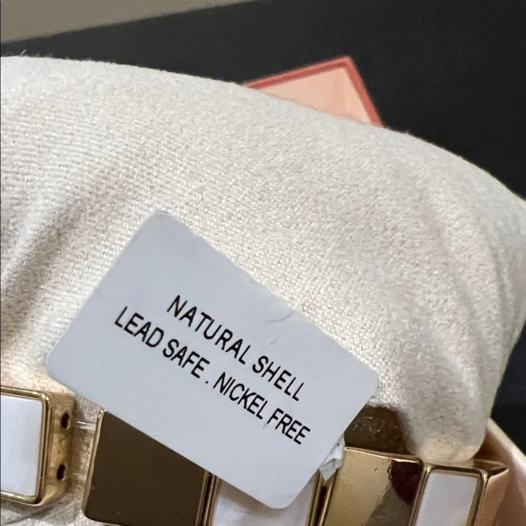 Camila Coelho | Natural Shell Bracelet - Image 4