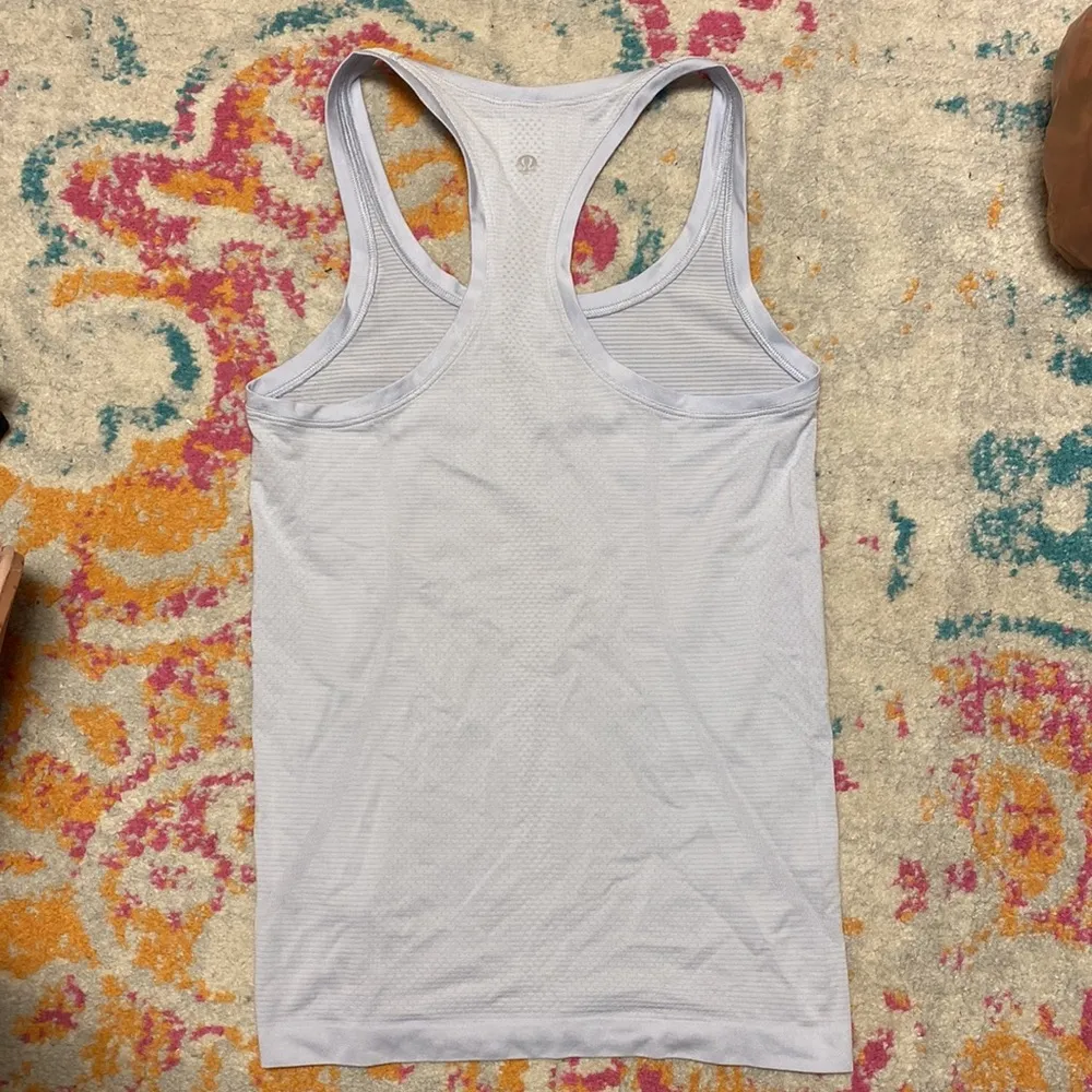 Light purple lululemon tank top - Image 2