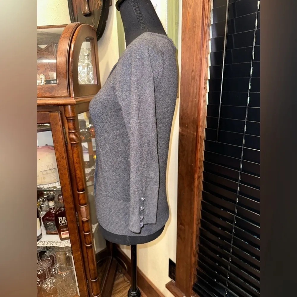 Evie Gray Fitted Button Down Cardigan Small - Image 3