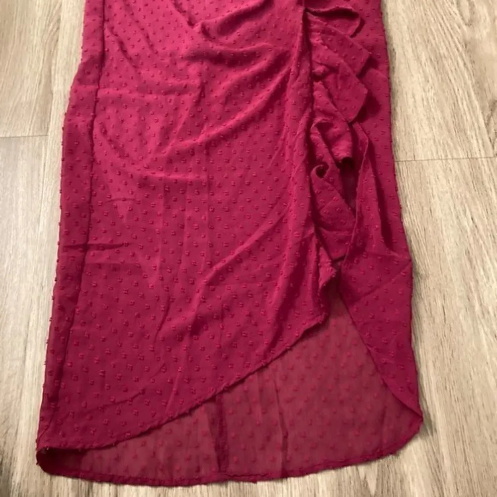 Lulu's For Us to Dance Magenta Swiss Dot Ruffled Midi Dress Size S NWT - Image 7