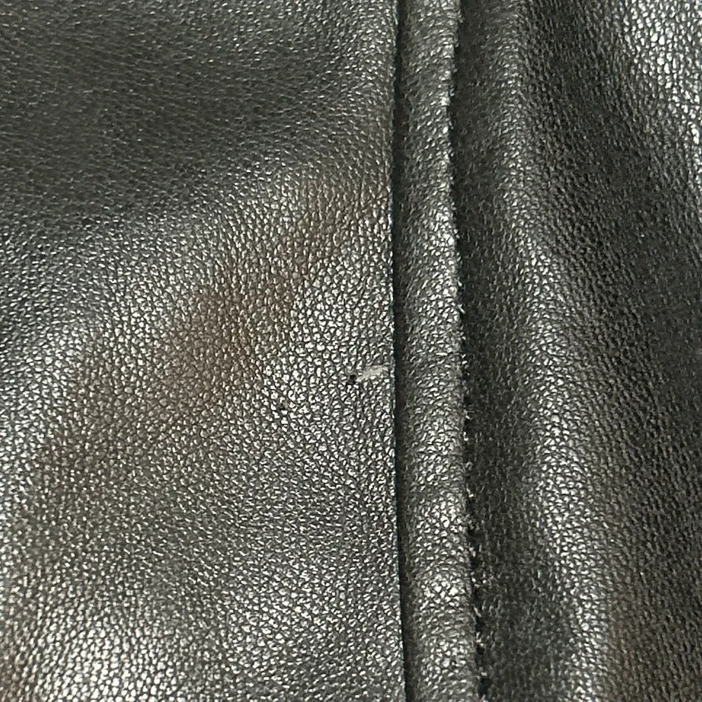 Women’s Faux Leather Baccini black blazer jacket, size large. - Image 4