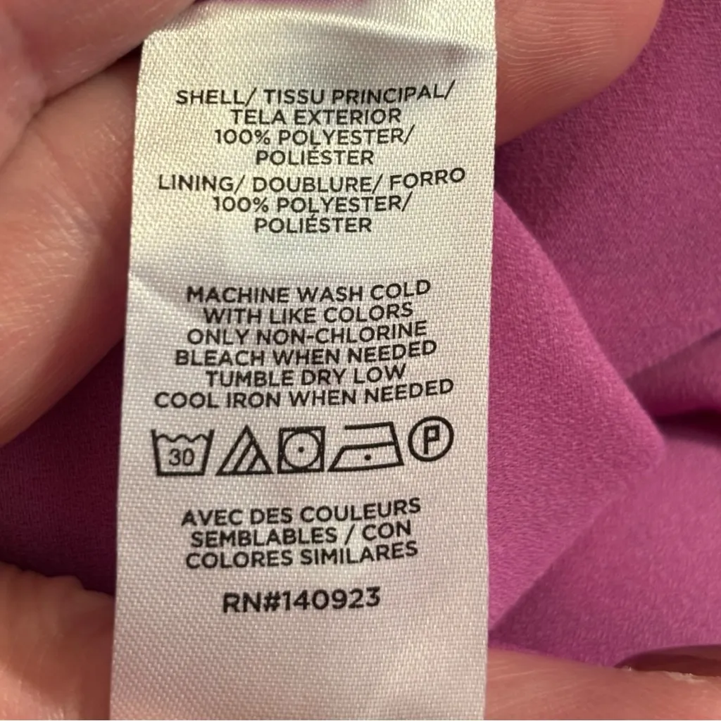 LOFT NWT Floral Ruffle Sleeve Blouse Size Medium - Image 6