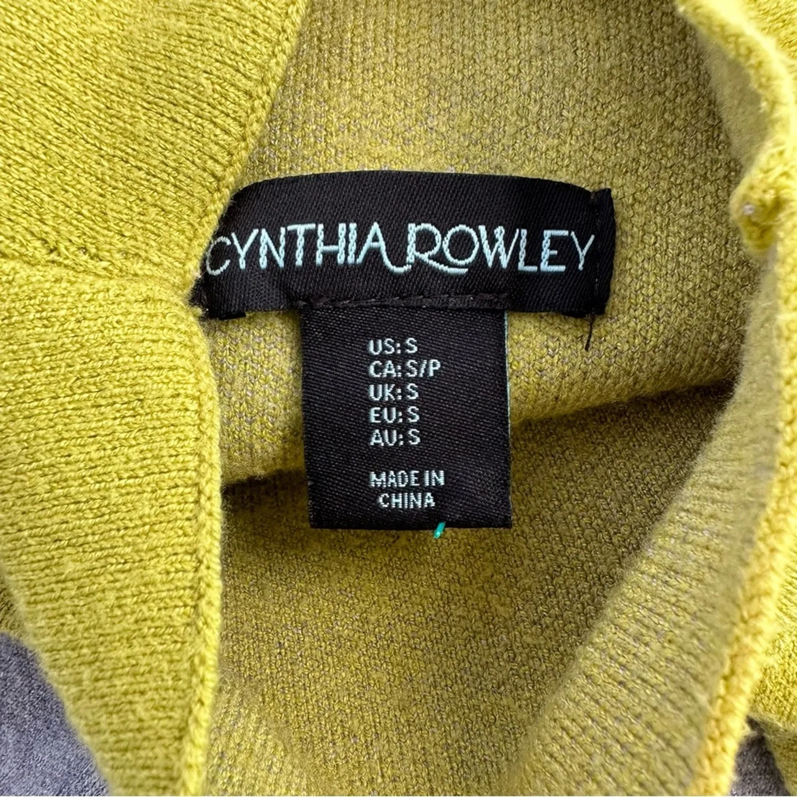 Cynthia Rowley Gray & Chartreuse Mock Turtleneck Sweater - Image 5