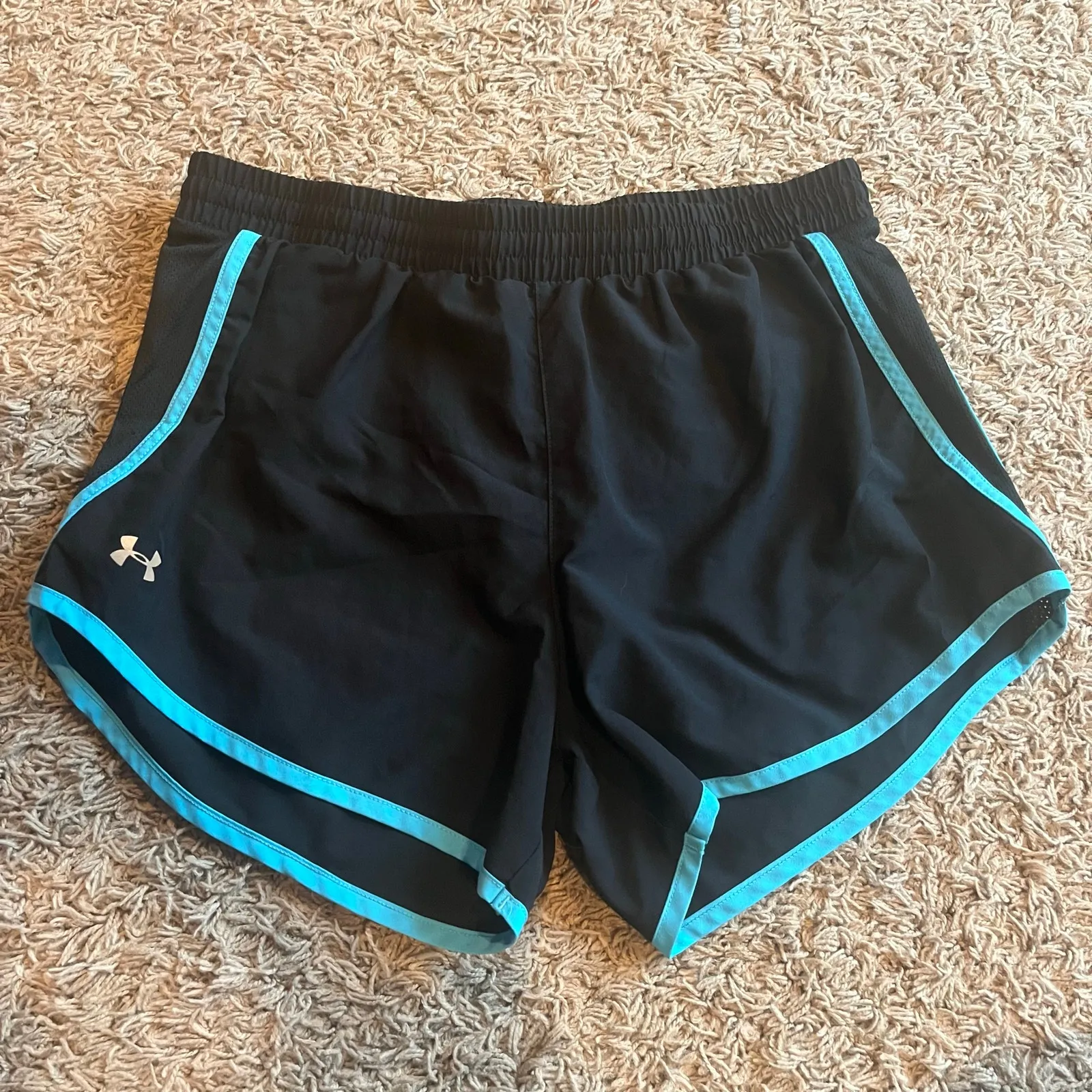 Under Armour Black / Blue Athletic Shorts Size Small - Image 7