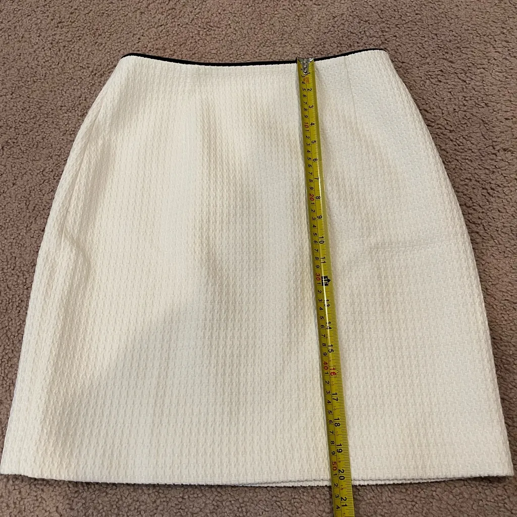 WHITE HOUSE BLACK MARKET Houndstooth Boot Y2K Tweed Skirt - Image 5