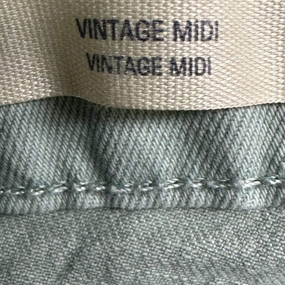 Universal Thread vintage mini mint green jean shorts - Image 5