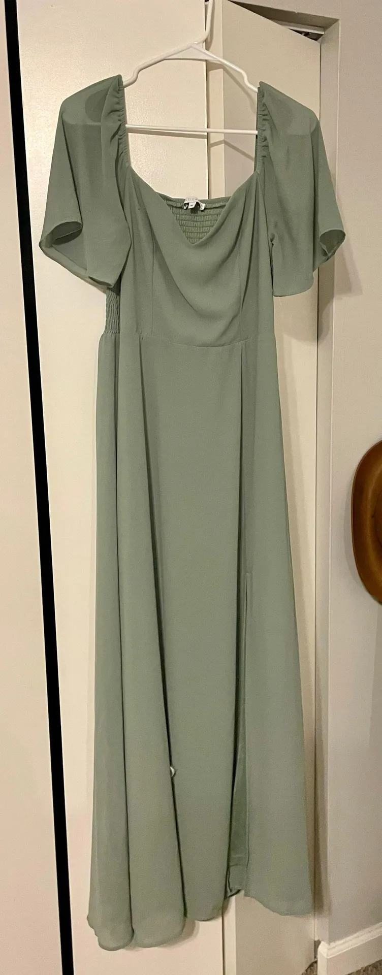 Eucalyptus green dress M - Image 2