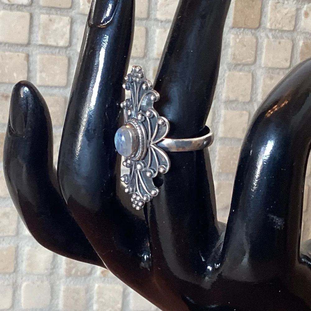 STERLING SILVER 925 BLUE LABRADORITE DETAILED RING SIZE 6 1/2 STATEMENT PIECE - Image 2