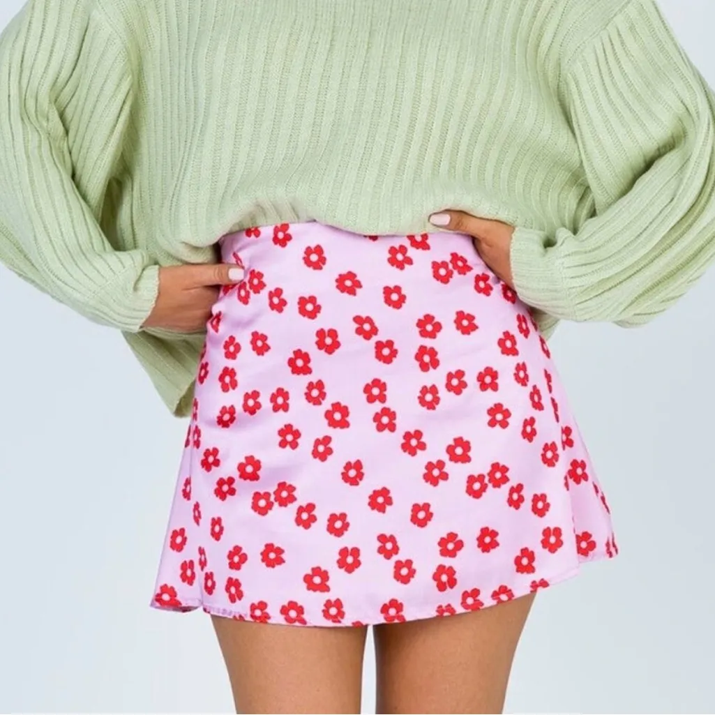 Princess Polly Olton pink flower printed satin mini skirt size 6 - Image 2