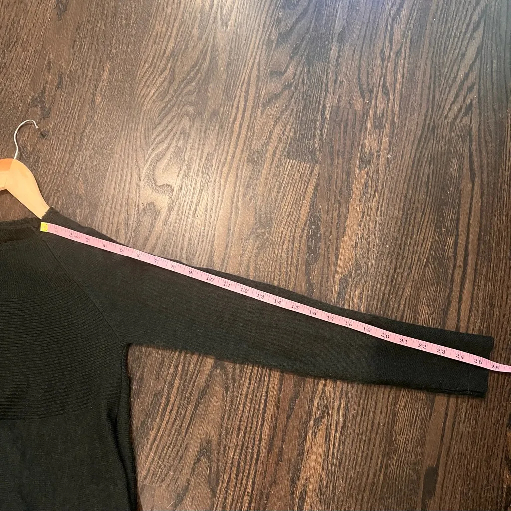 Chic Dark Green 100% Wool Odeeh Crew Neck Sweater Black - Image 7