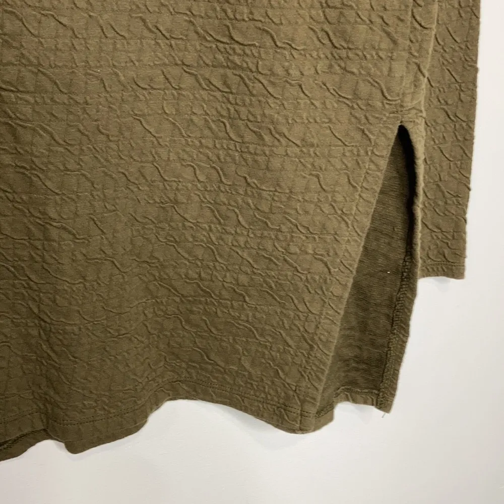 Zara textured top side slits size small - Image 2