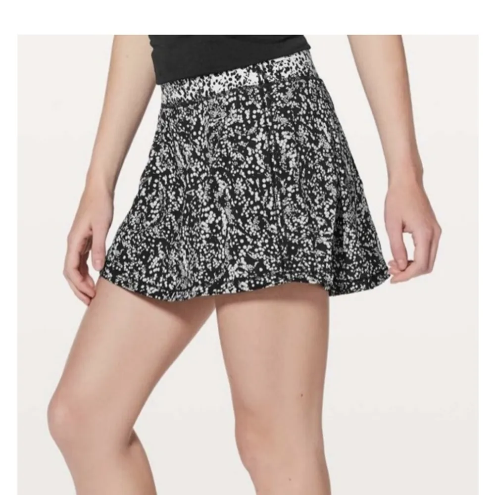 LULULEMON SKIRT - Image 4