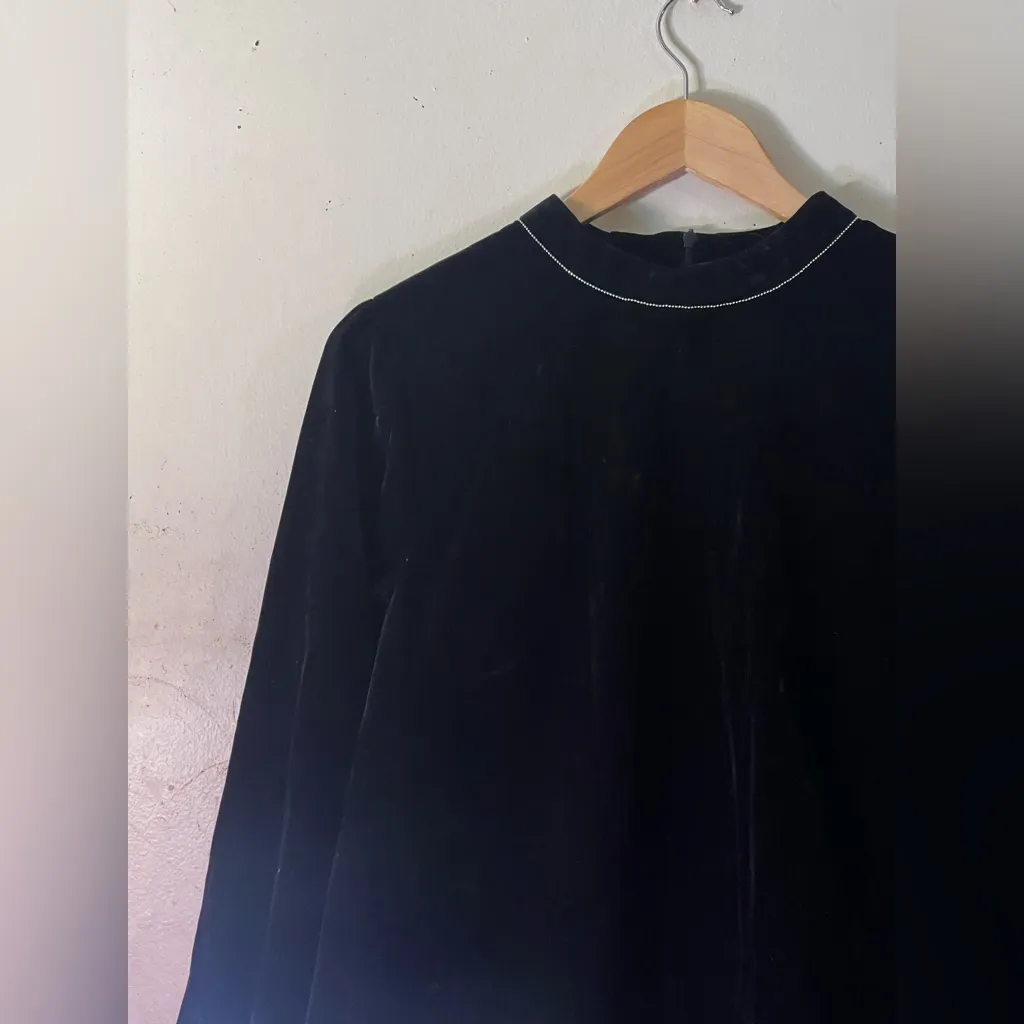 Storets Velvet Black Accent Dress - Image 9