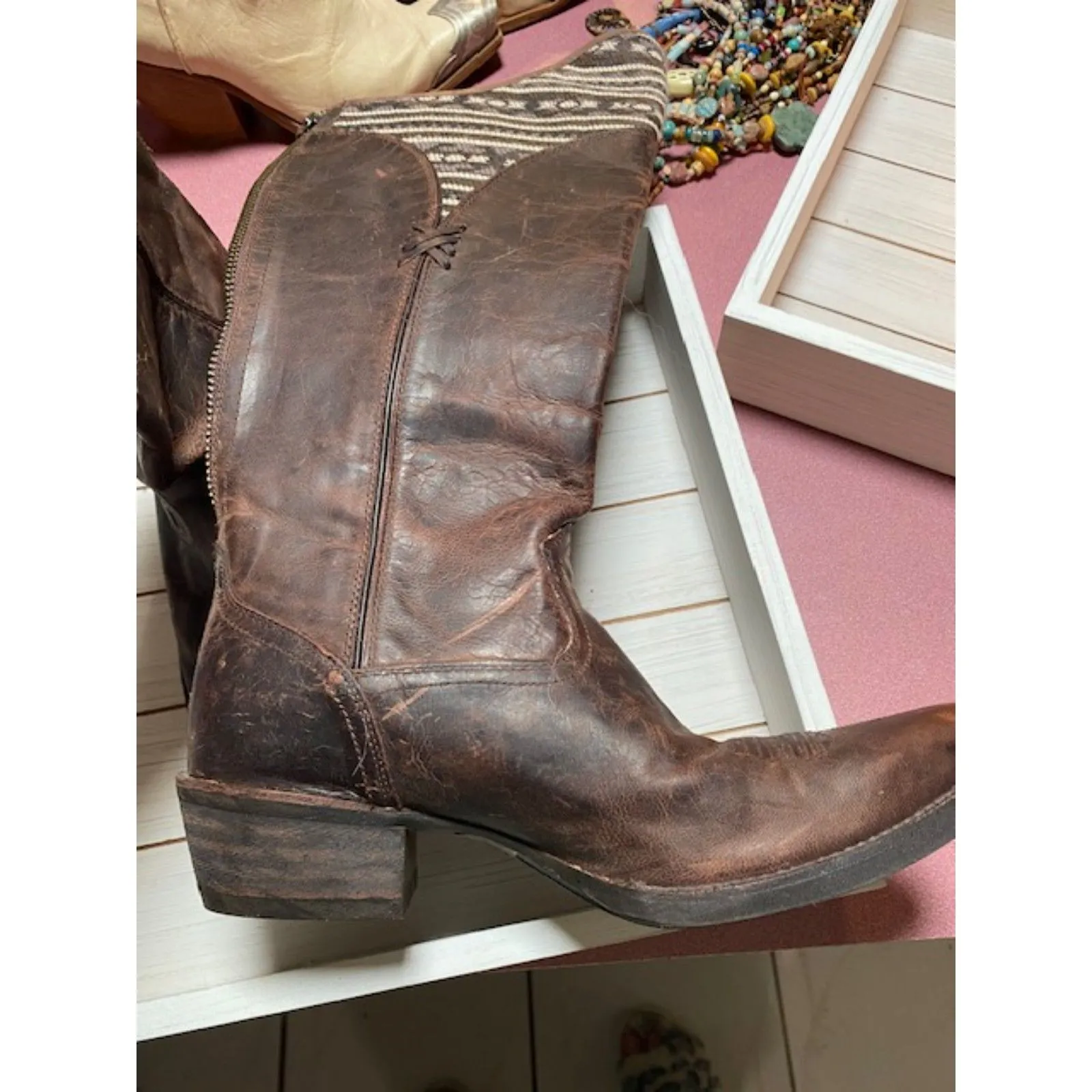 Ariat  Caldera Aztec Boots Size 7B - Image 5