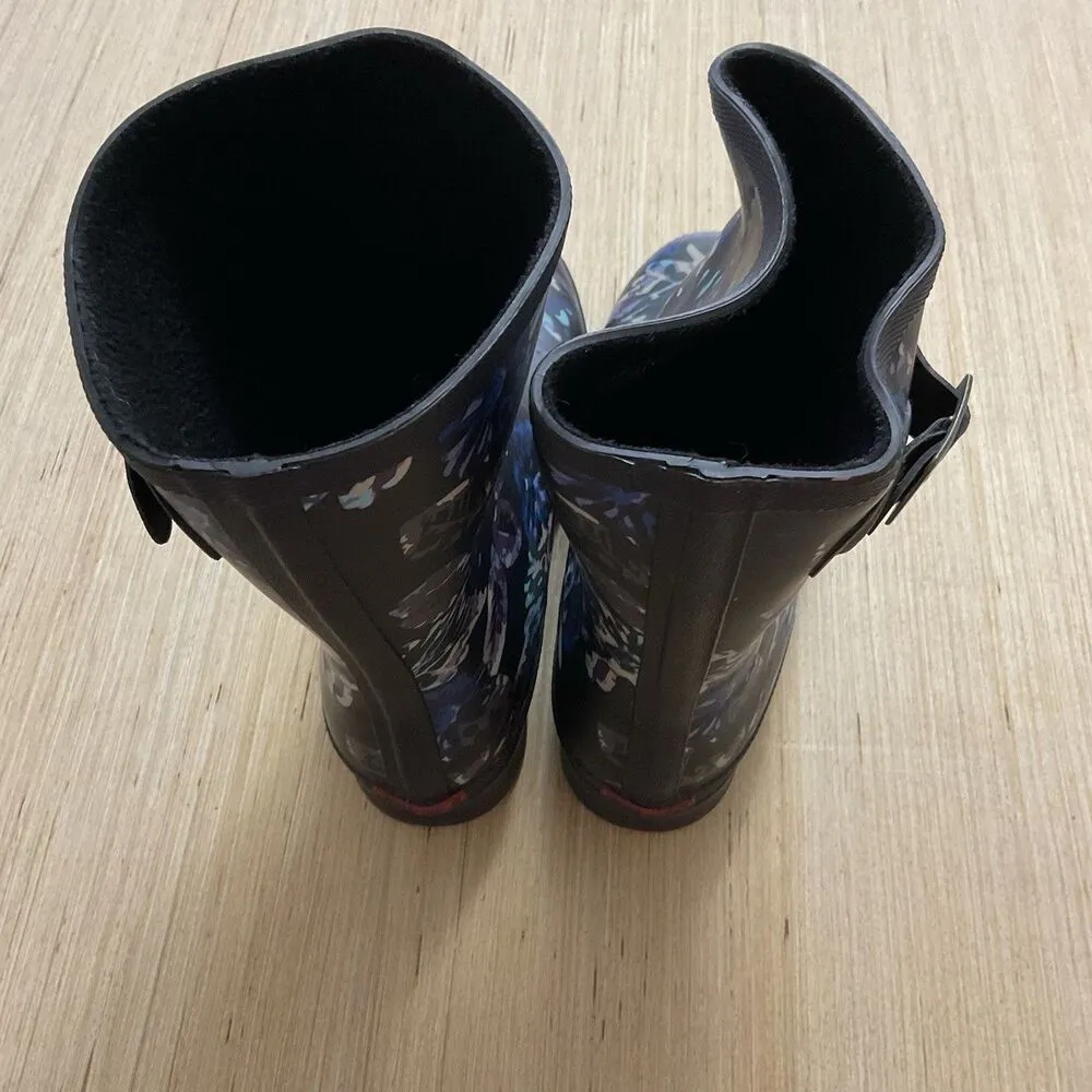 Chooka Women's Size 8 Mid Calf Rubber Rain Boots Black Floral Flaw - Image 2