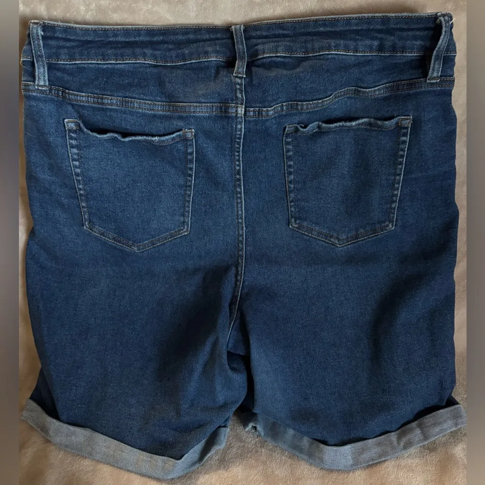 Ava & Viv Dark Blue Denim Cotton Shorts Women’s 20W - Image 4