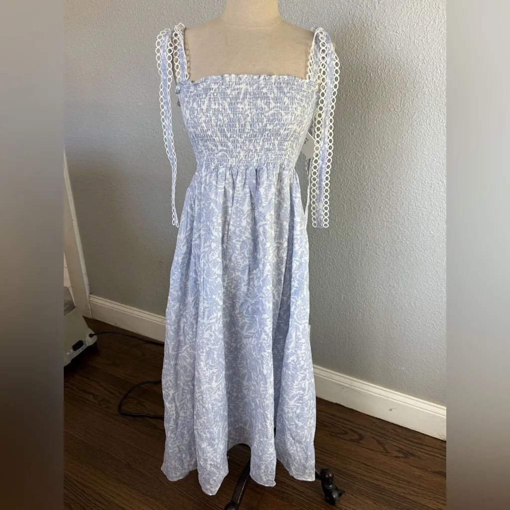 NWT O.P.T. Sonia Midi Dress Size Small Floral Print Smocked White - Image 3