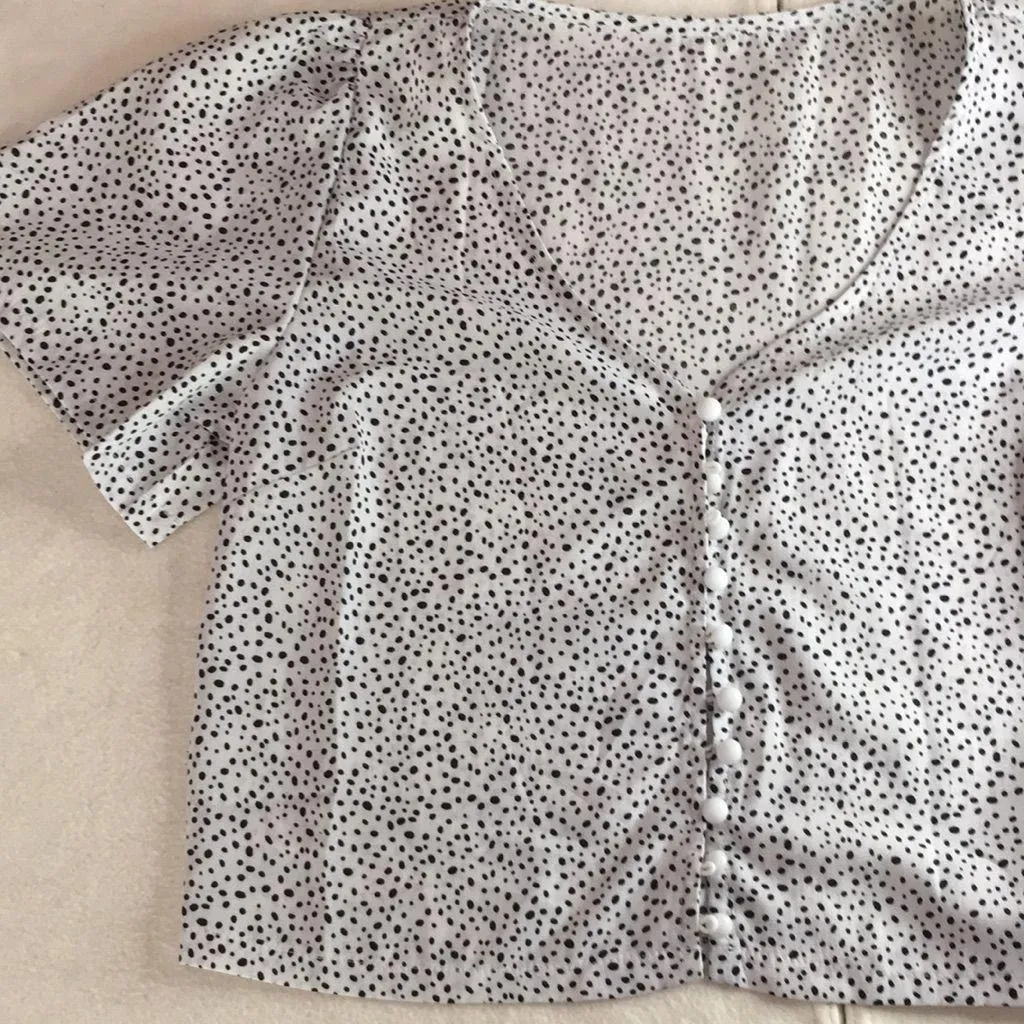 New Women’s Shein Polka Dot Print Blouse Liteweight Black White Size Small - Image 3