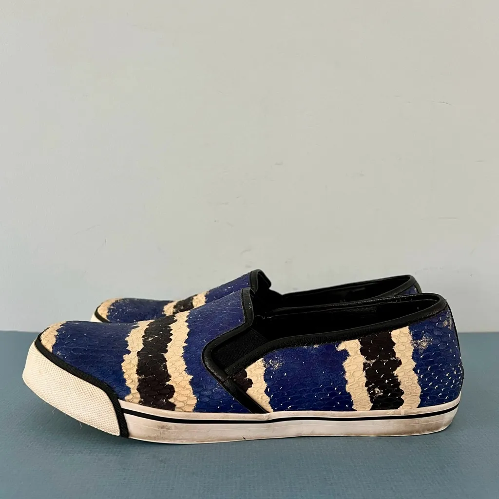 Alice + Olivia Faux Snakeskin‎ Blue Black Slip On Sneakers - Image 3