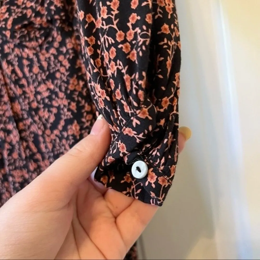 Clara Orange Floral Mini Wrap Dress Size Small - Image 7