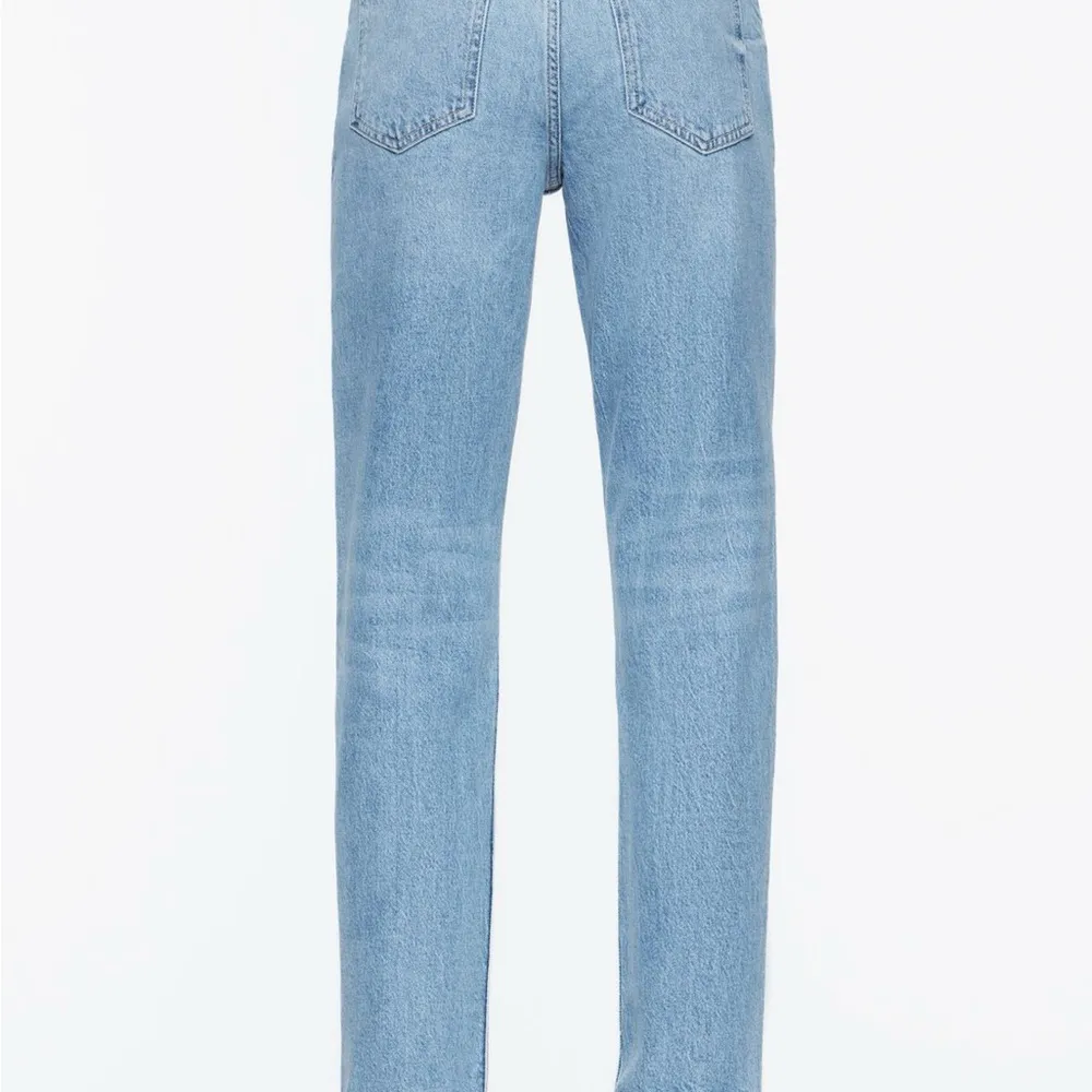 ZARA Mom Fit Jeans - Image 4