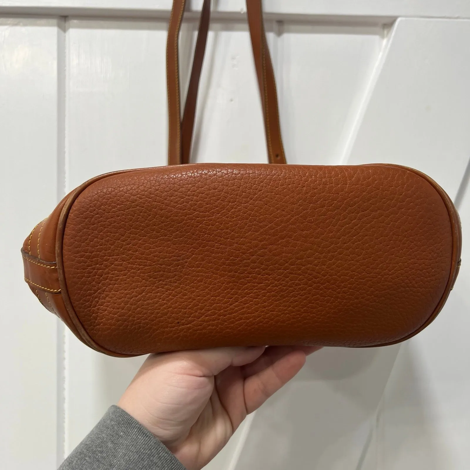 Dooney Bourke Bucket Bag Leather Shoulder Purse Brown Vintage - Image 3